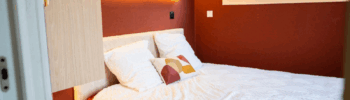 Chambre d'un studio de jardin clé en main Atlas lodges.